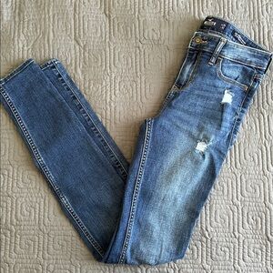 Hollister Mid-Rise Super Skinny Distressed Jeans - W25 L32